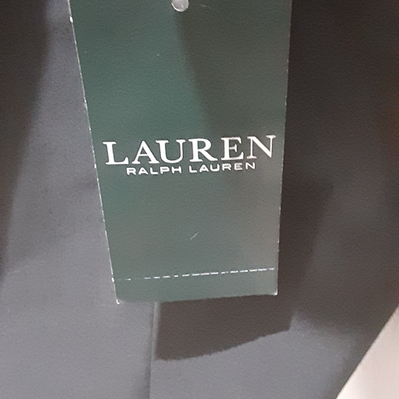 Dress - Picture 5 of 5